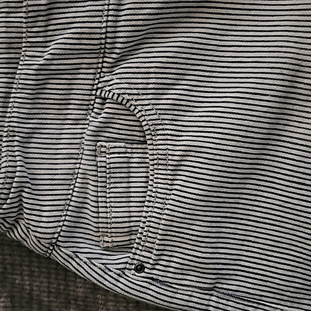 Westbound Sz 12 striped pull up shorts